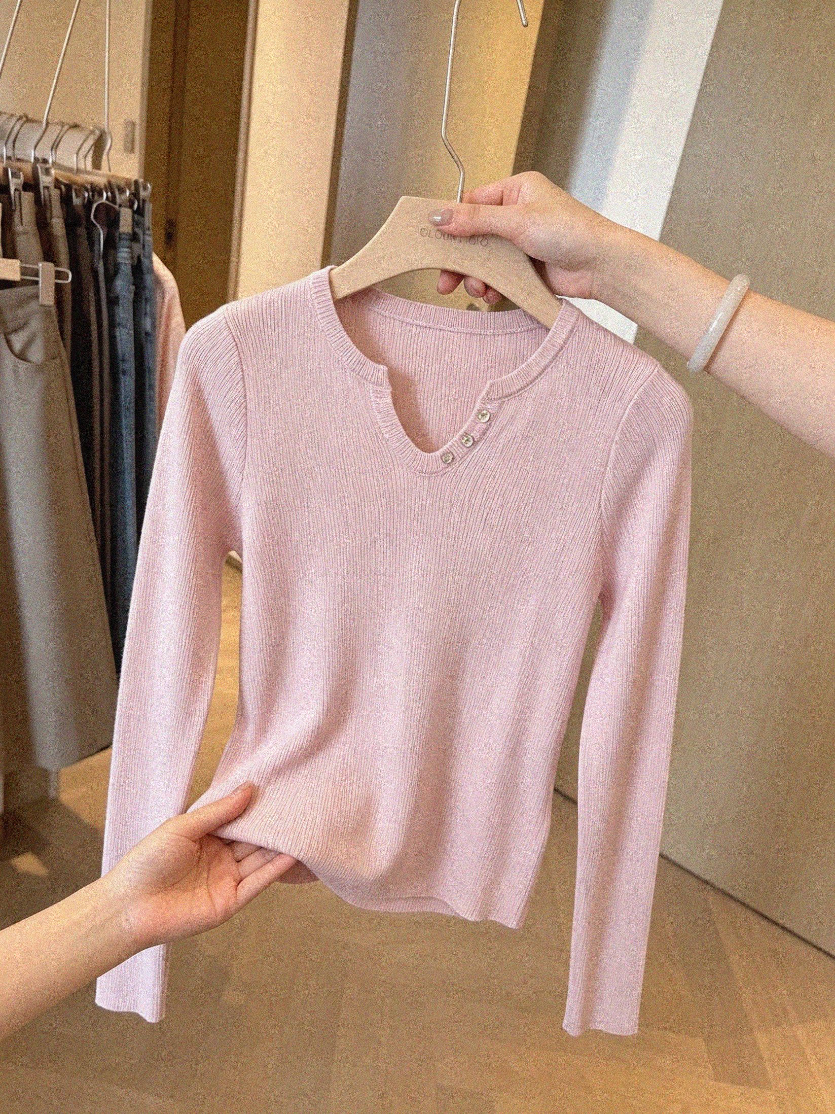 Korean Style V-Neck Long Sleeve Knit Sweater for Women Slimming Versatile Base Top - Image 2