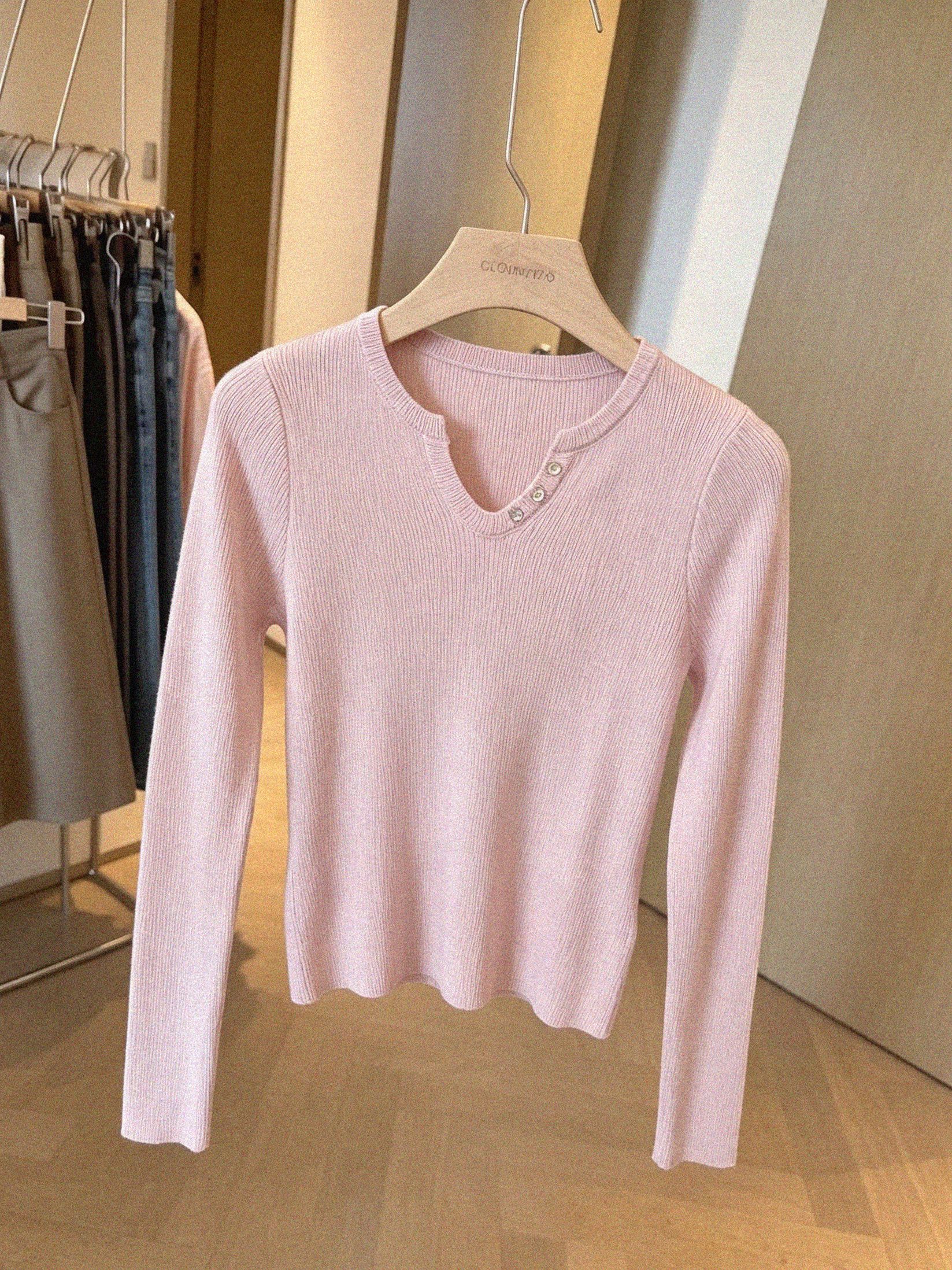 Korean Style V-Neck Long Sleeve Knit Sweater for Women Slimming Versatile Base Top - Image 3