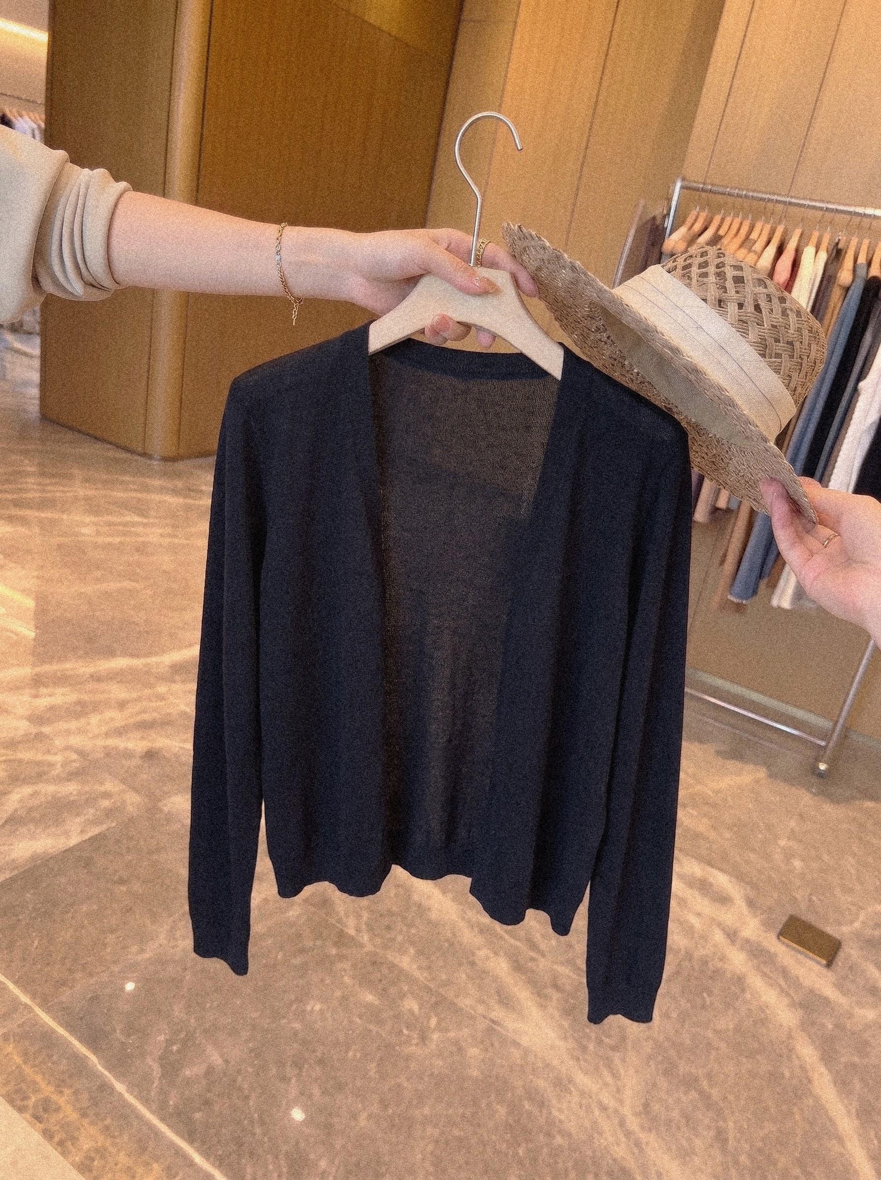 Korean Style Light Knit Cardigan Women's Short Loose Sweater - Image 4