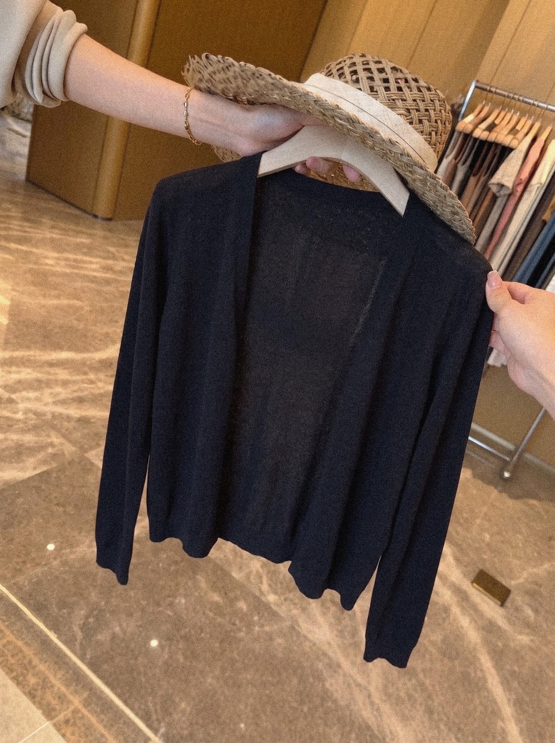 Korean Style Light Knit Cardigan Women's Short Loose Sweater - Image 2